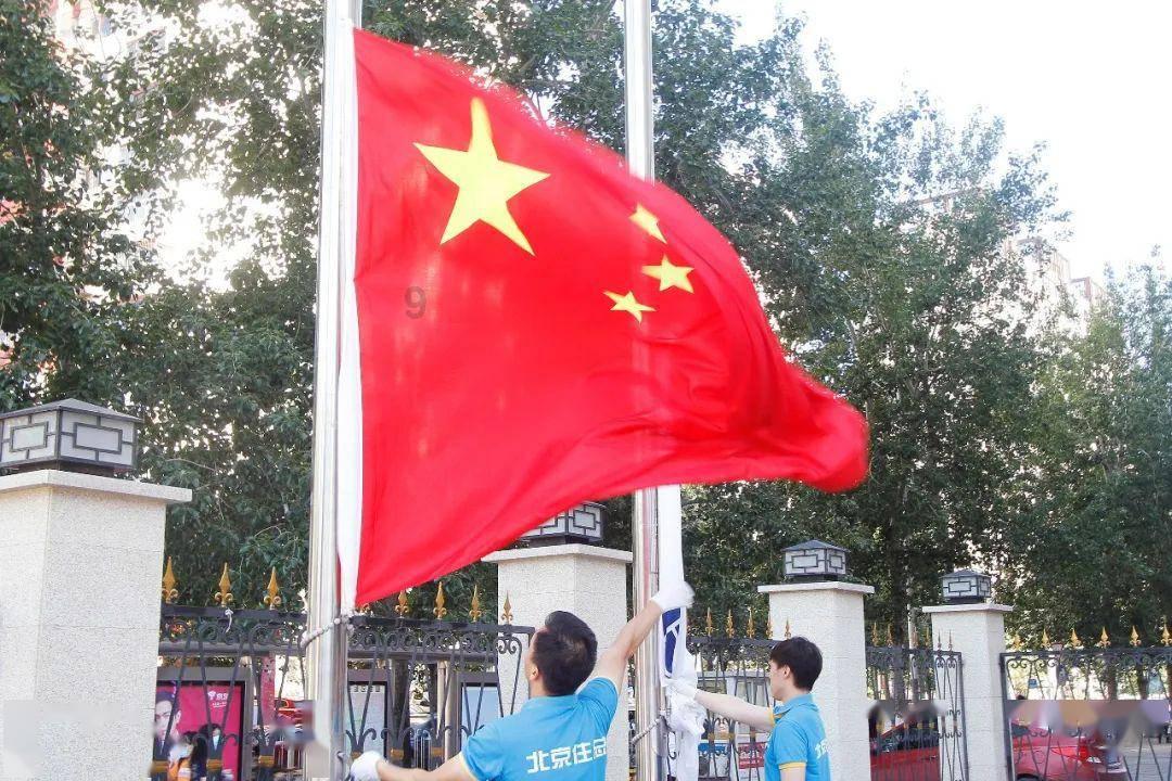 雷记:亚历山大可能从不会得60或70分 但是他每场都会拿30分